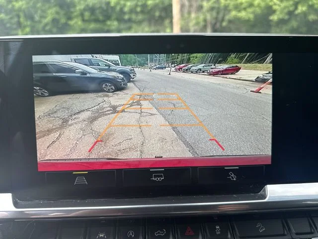 Used 2023 Red Chevrolet RST image 18