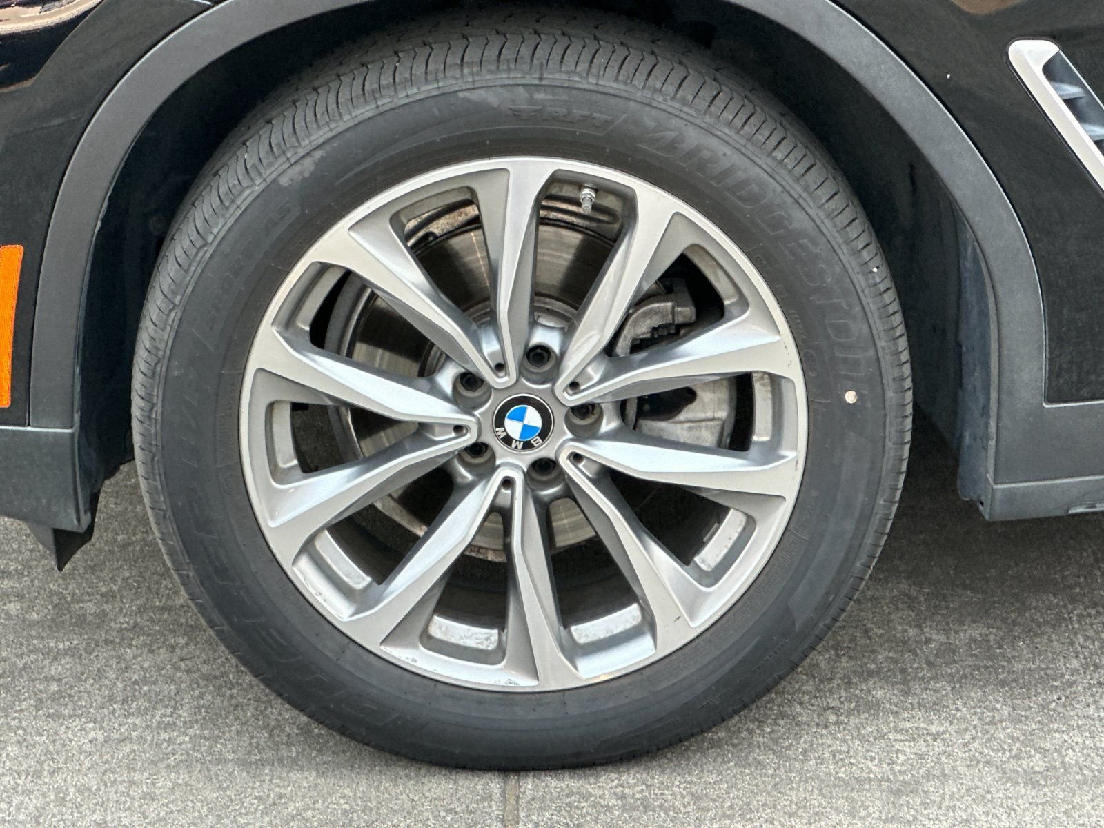 Used 2018 Jet Black BMW xDrive30i image 24