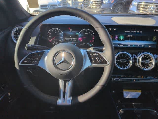 Used 2025 Mountain Grey Metallic Mercedes-Benz GLB 250 image 25