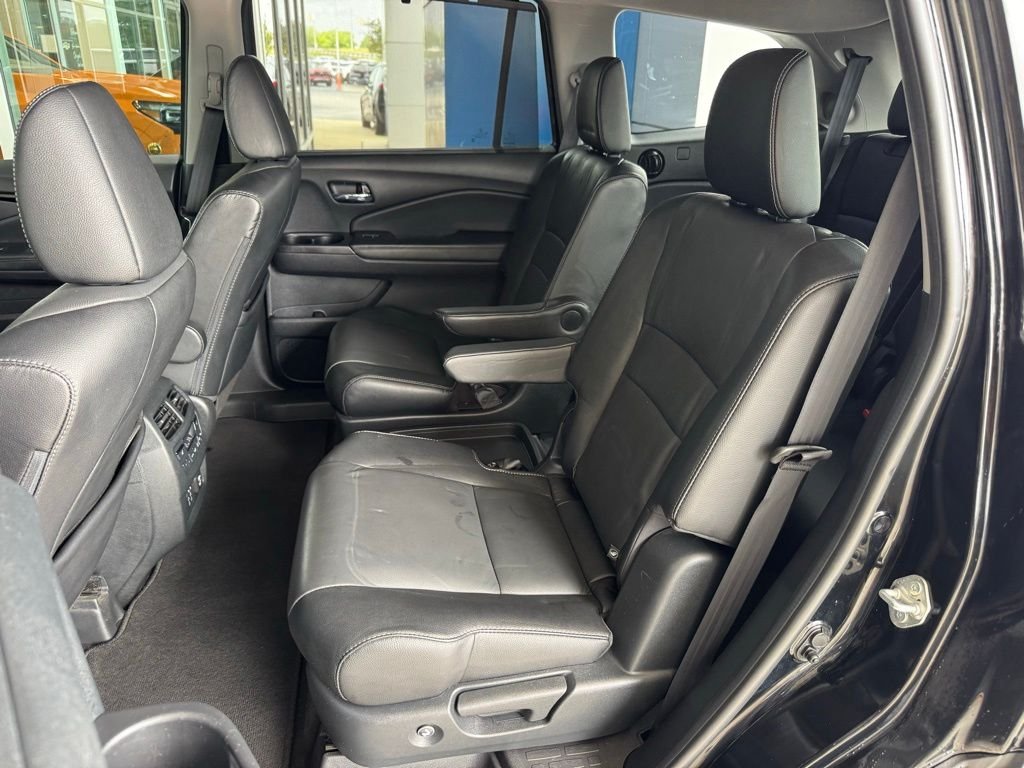 Used 2022 Black Honda Touring image 25
