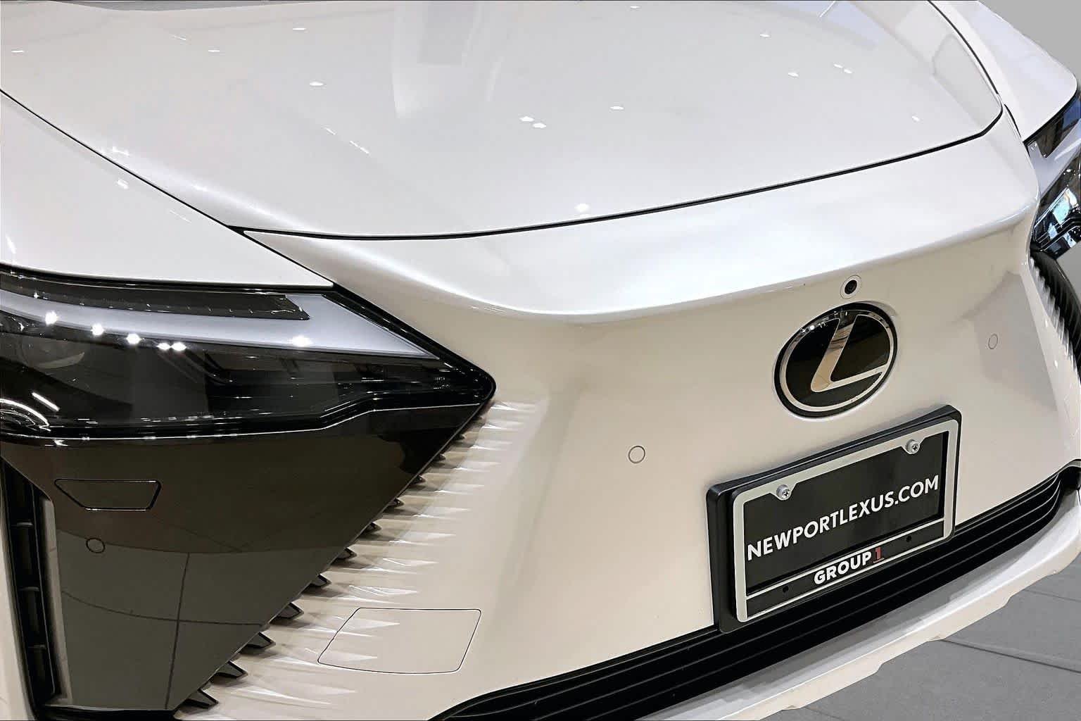 Certified Used 2023 Eminent White Pearl Lexus Premium image 28