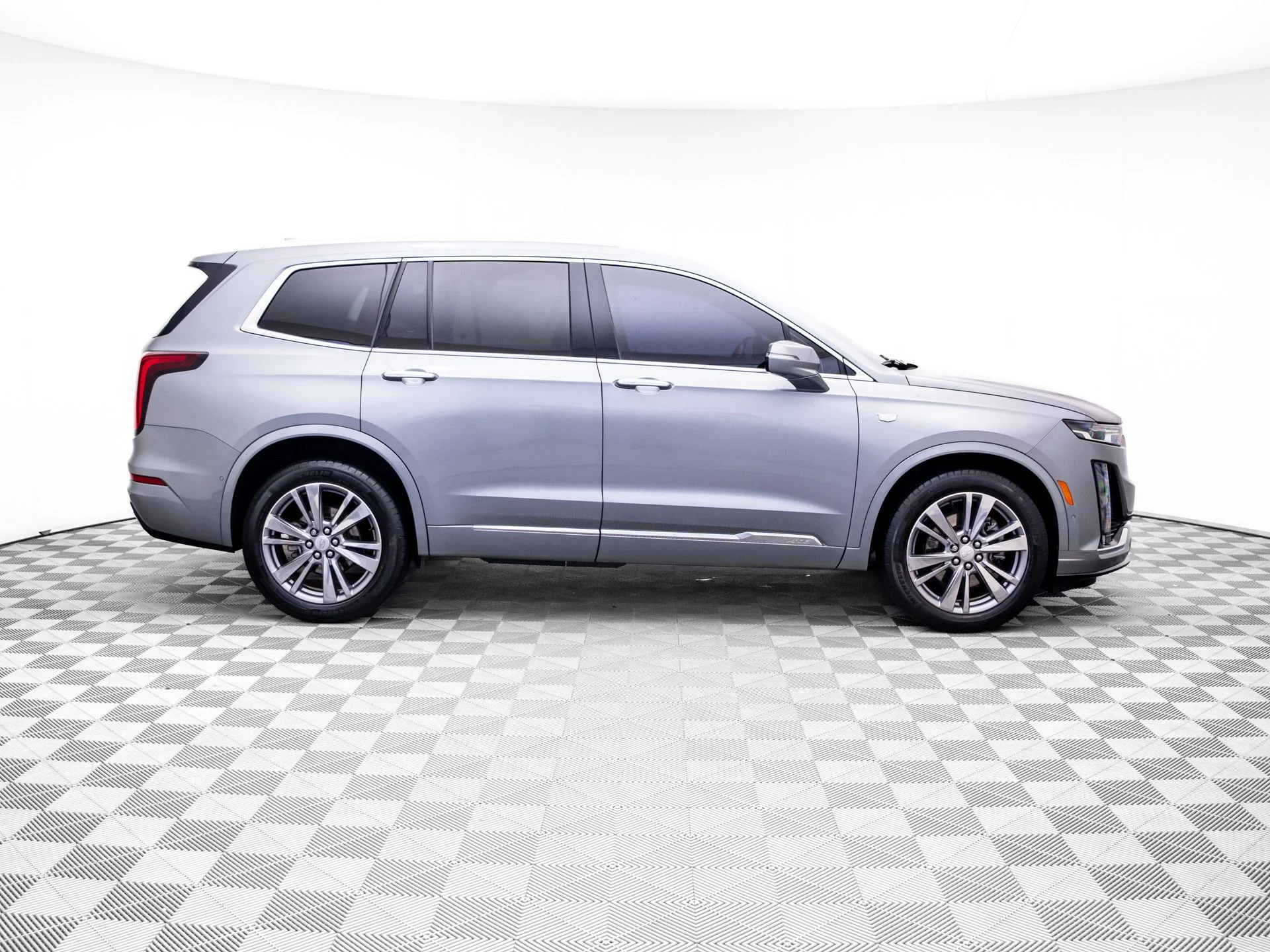 Certified Used 2024 Silver Cadillac Premium Luxury image 6