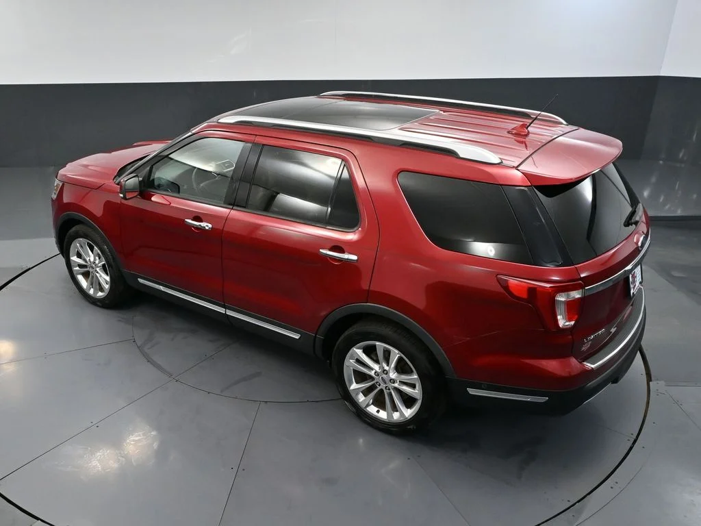 Used 2018 Red Ford Limited image 60