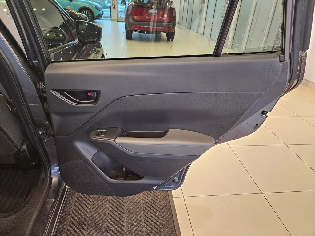 Used 2024 Gray Subaru Base image 27