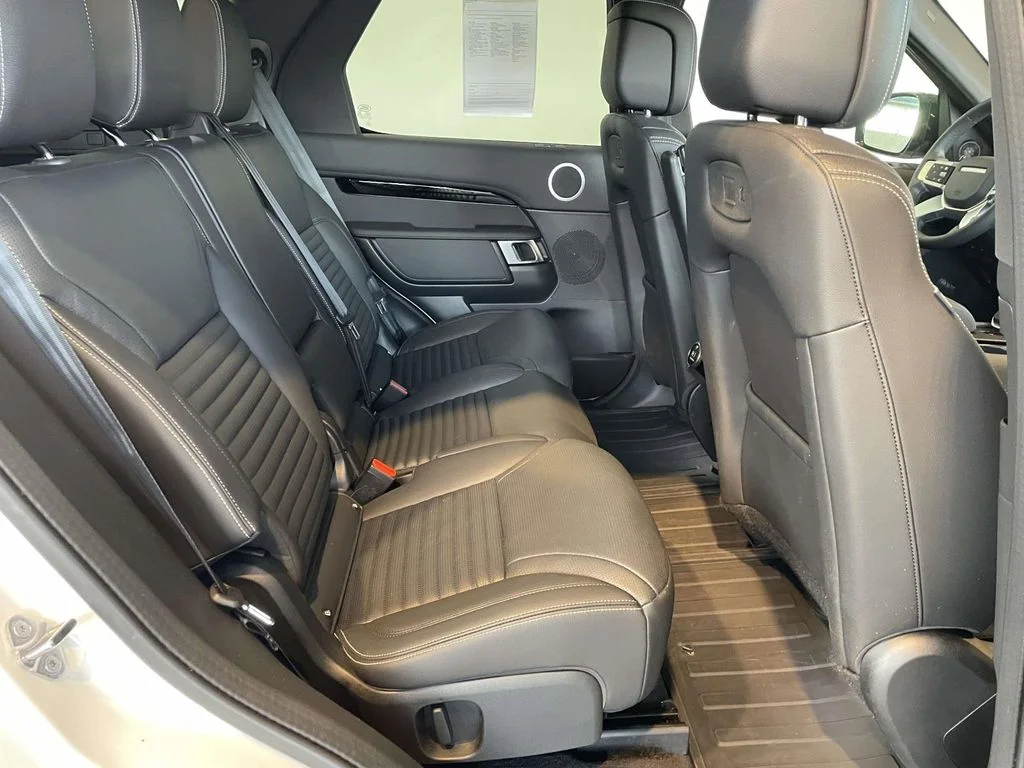 Used 2025 Fuji White Land Rover S image 21