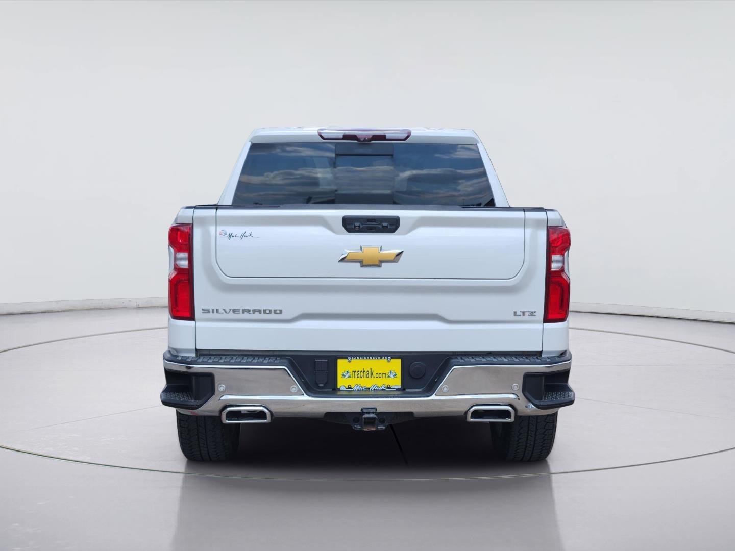 2022 Chevrolet Silverado 1500 LTZ White at Mac Haik Chevrolet