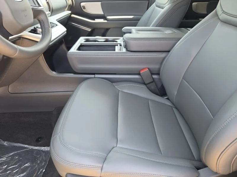 New 2027 Dark Matter Gray Metallic Ford MAX Active image 9