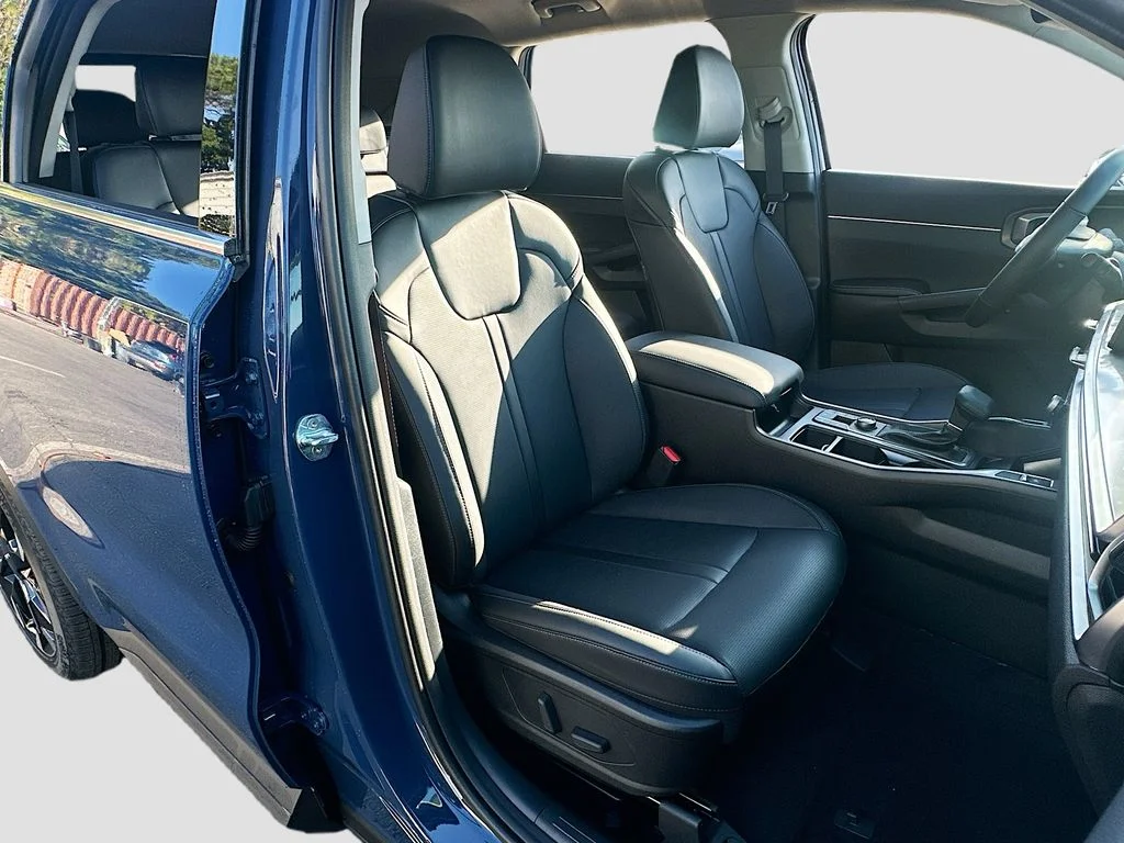 2026 Kia Sorento EX - Photo 28