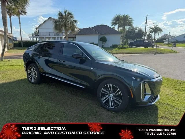 Used 2025 Emerald Lake Metallic Cadillac Luxury 1 image 2