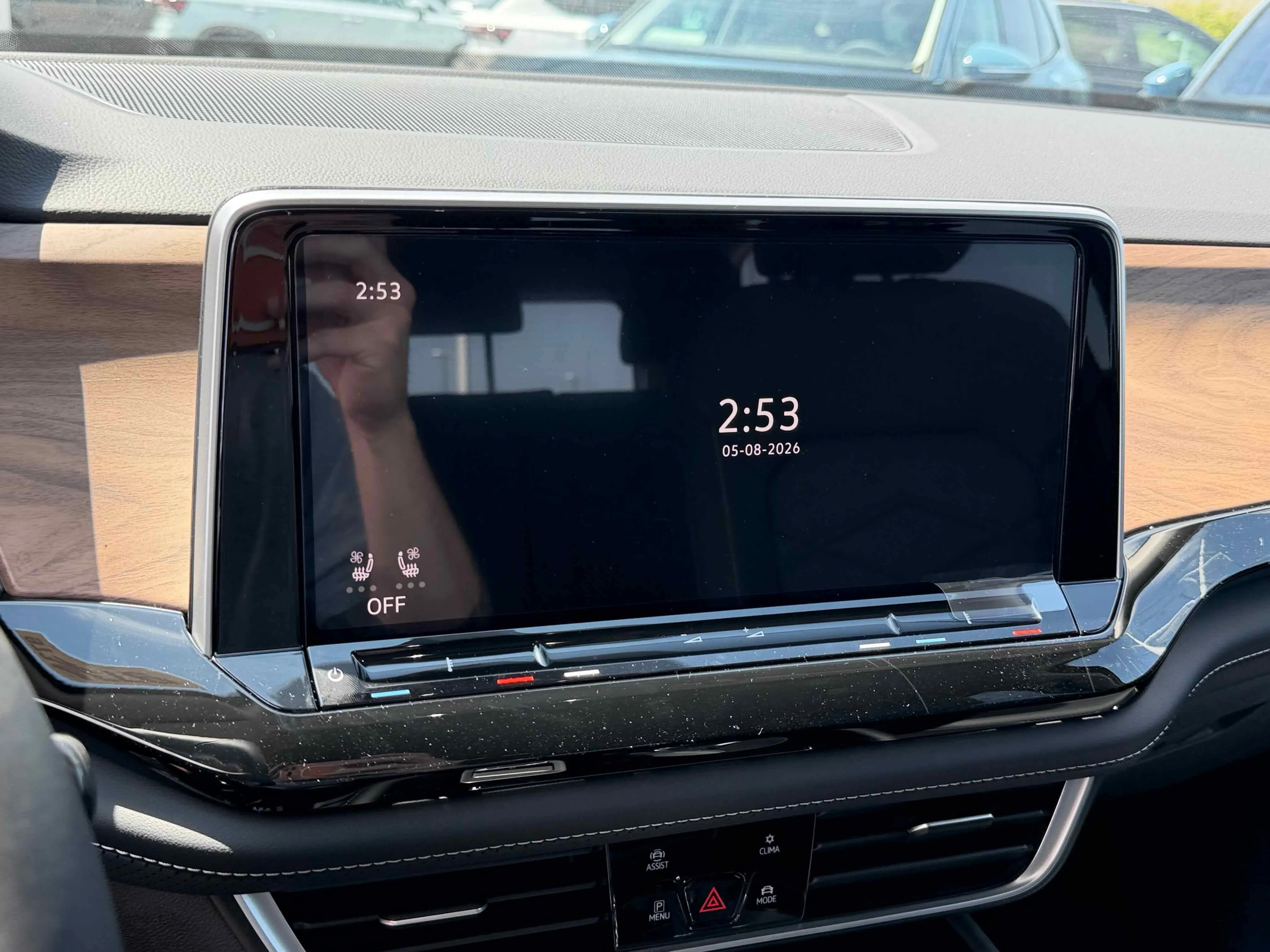 New 2026 Green Volkswagen 2.0T SE w/Technology image 19