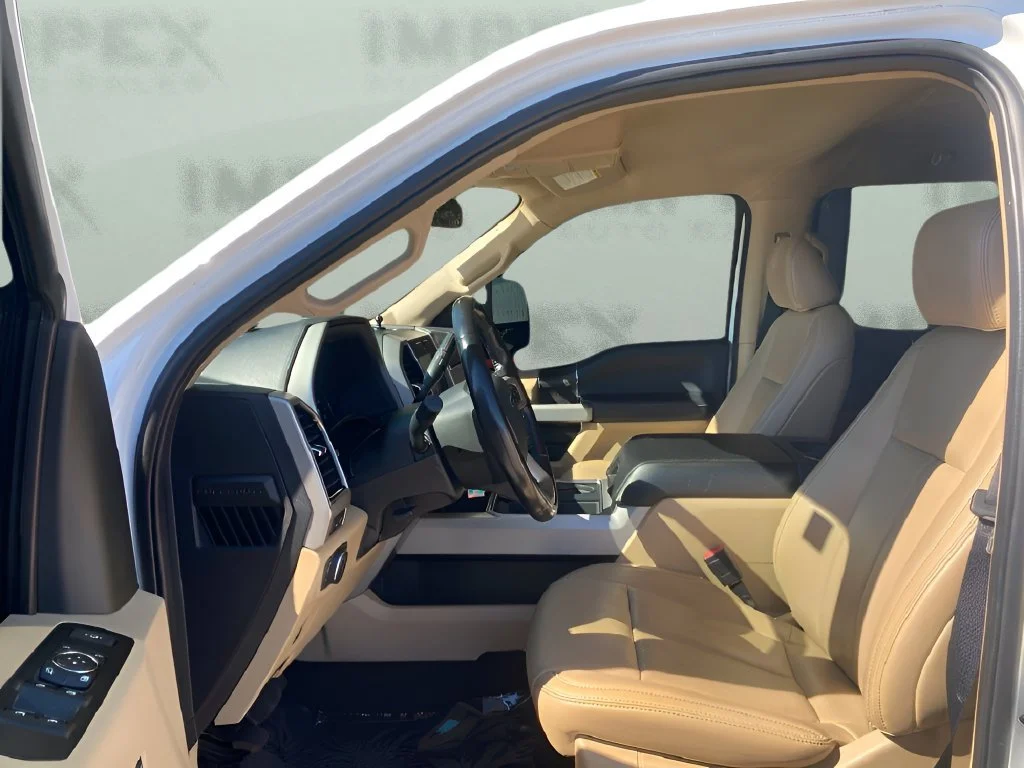 Used 2021 White Ford XL image 25