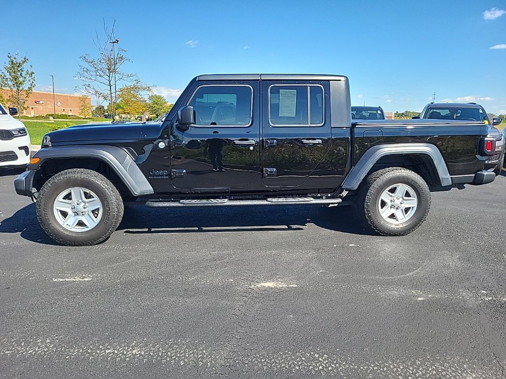 Used 2020 Black Jeep Sport image 2