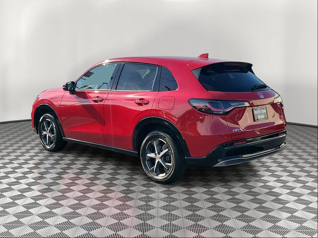 Certified Used 2025 Milano Red Honda EX-L image 3