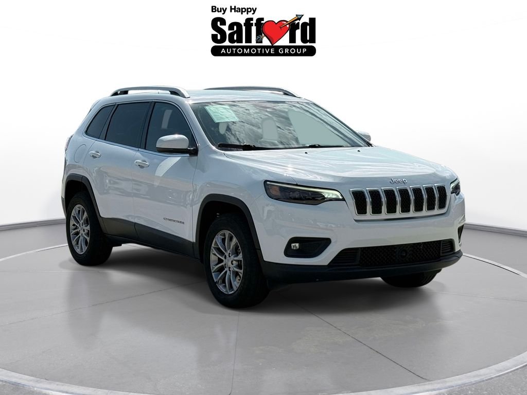 Used 2021 White Jeep Latitude Lux image 9