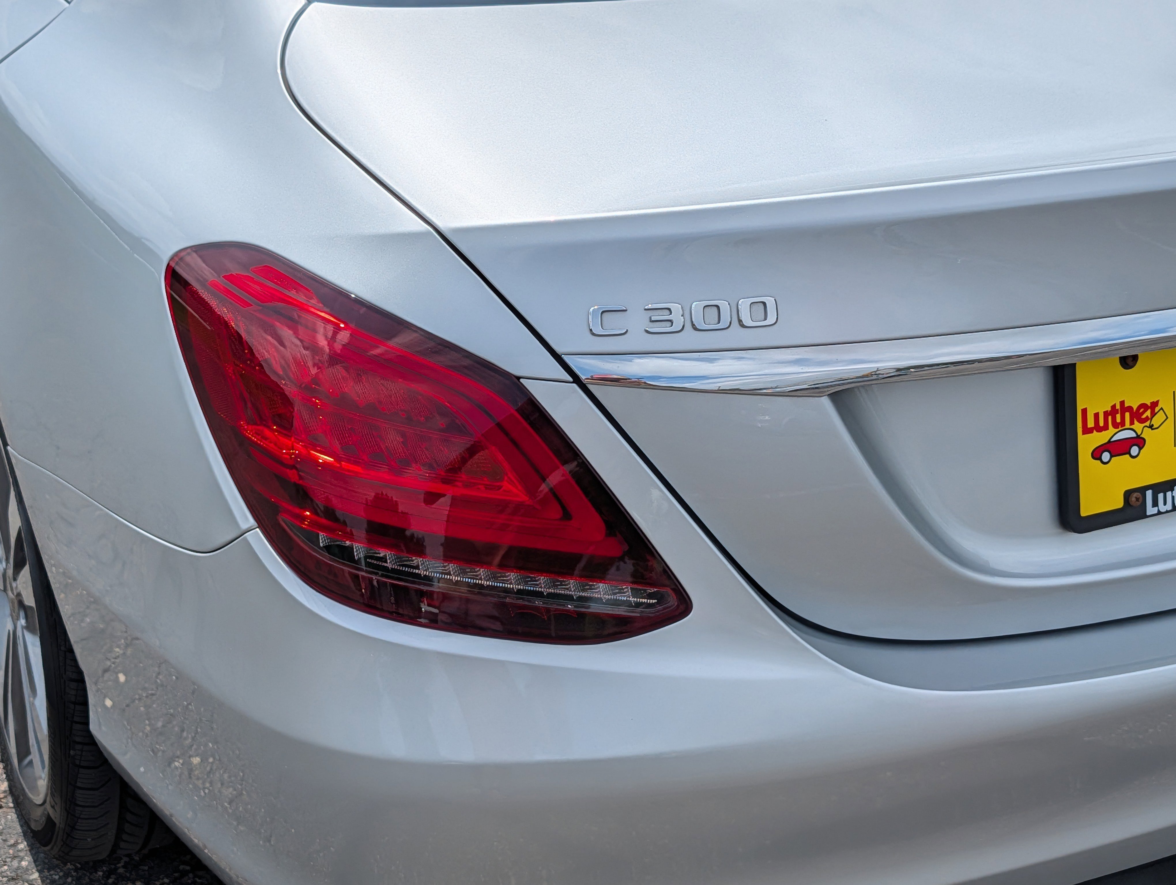 Used 2020 Iridium Silver Metallic Mercedes-Benz C 300 image 17