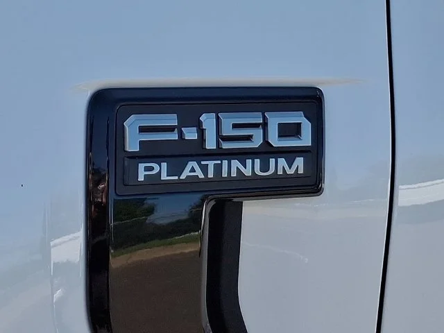 New 2026 Star White Metallic Tri-Coat Ford Platinum image 15