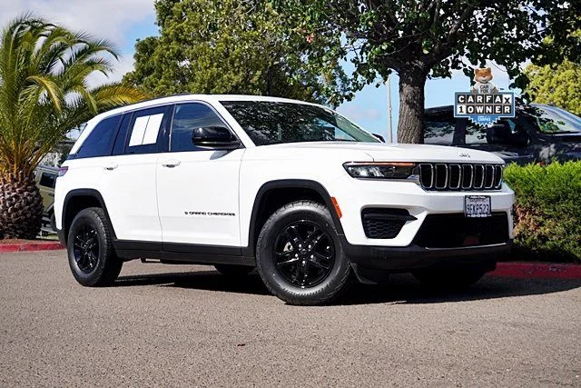 2023 Jeep Grand Cherokee Laredo