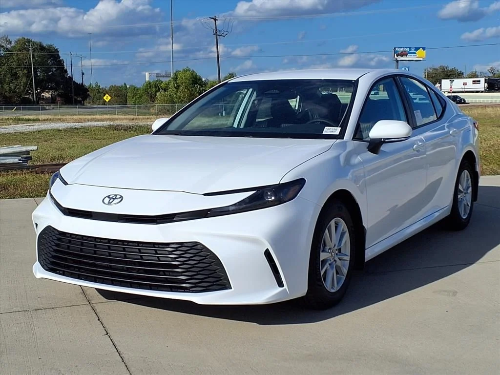 New 2026 White Toyota LE image 3