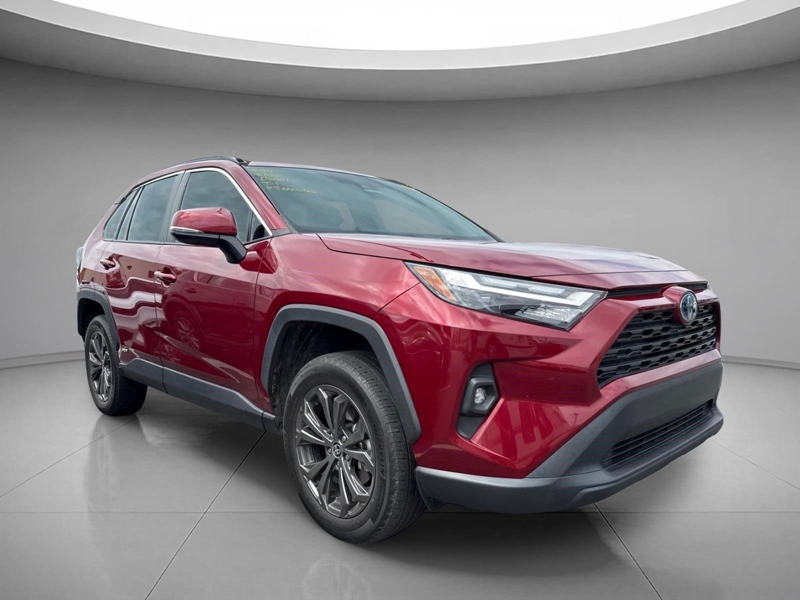 Used 2023 Ruby Flare Pearl Toyota XLE Premium image 22