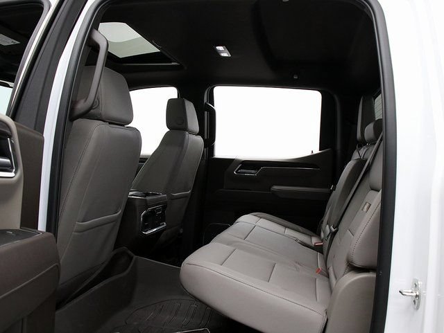 2026 GMC Sierra 1500 SLT - Photo 15