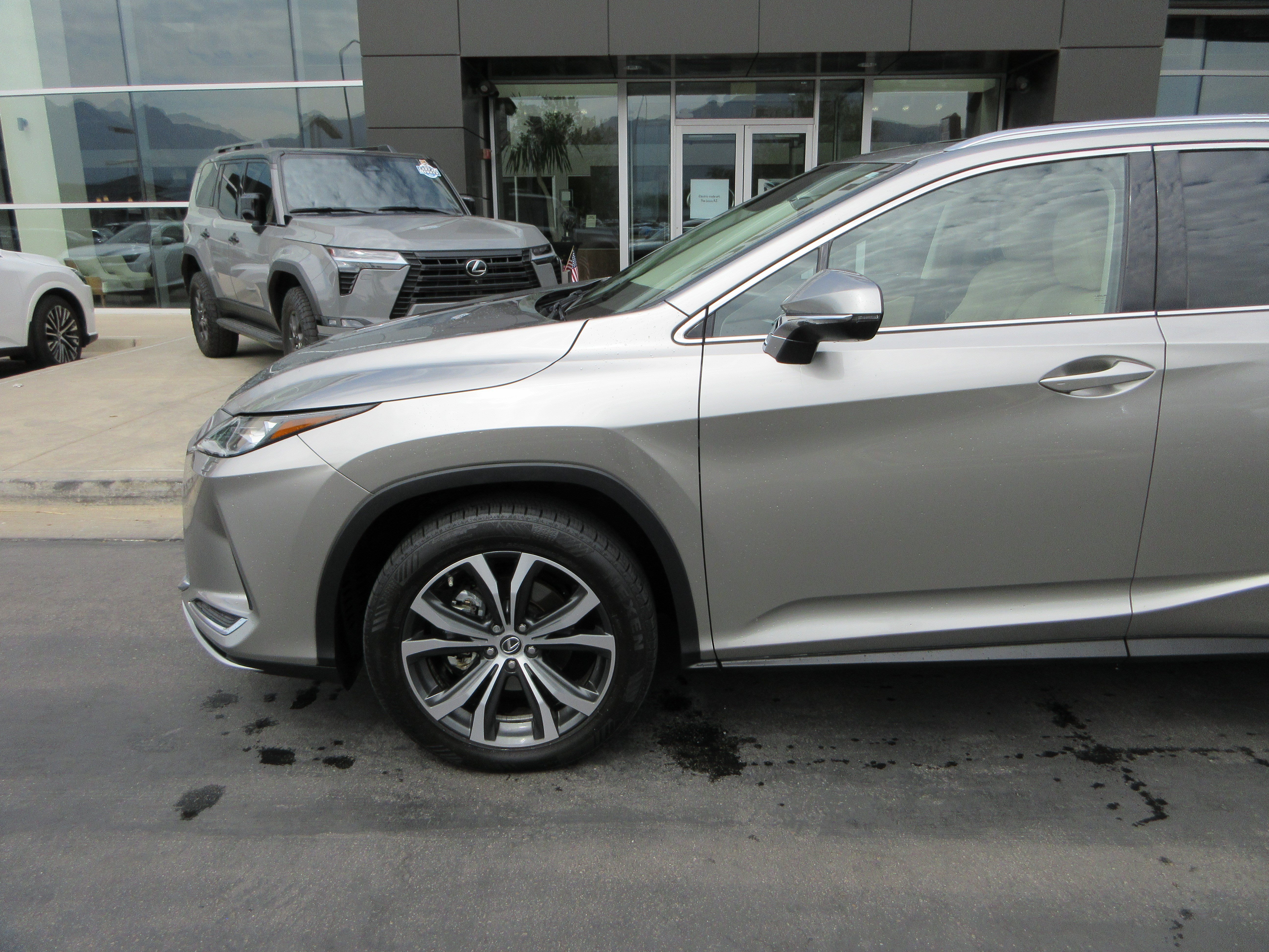 Used 2020 Atomic Silver Lexus 350 image 2