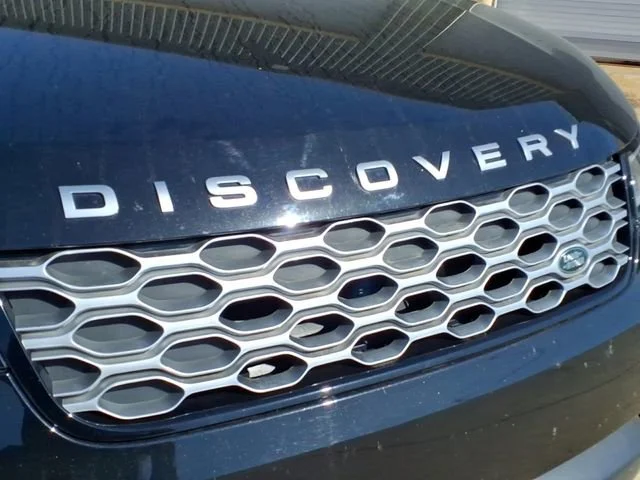 Used 2025  Land Rover S image 27