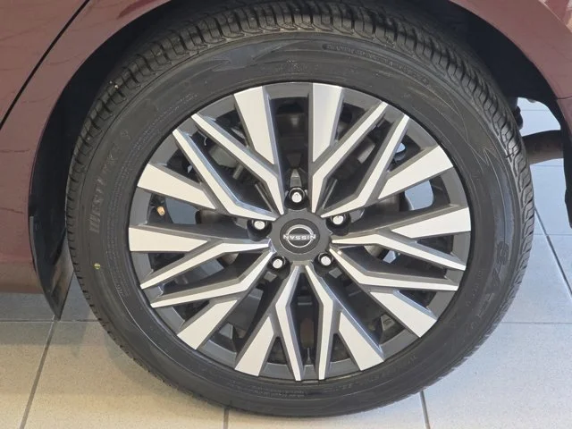 Used 2024 Red Nissan 2.5 SV image 26