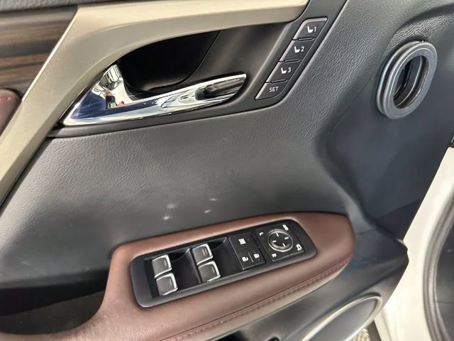 Used 2017 White Lexus 350 image 20