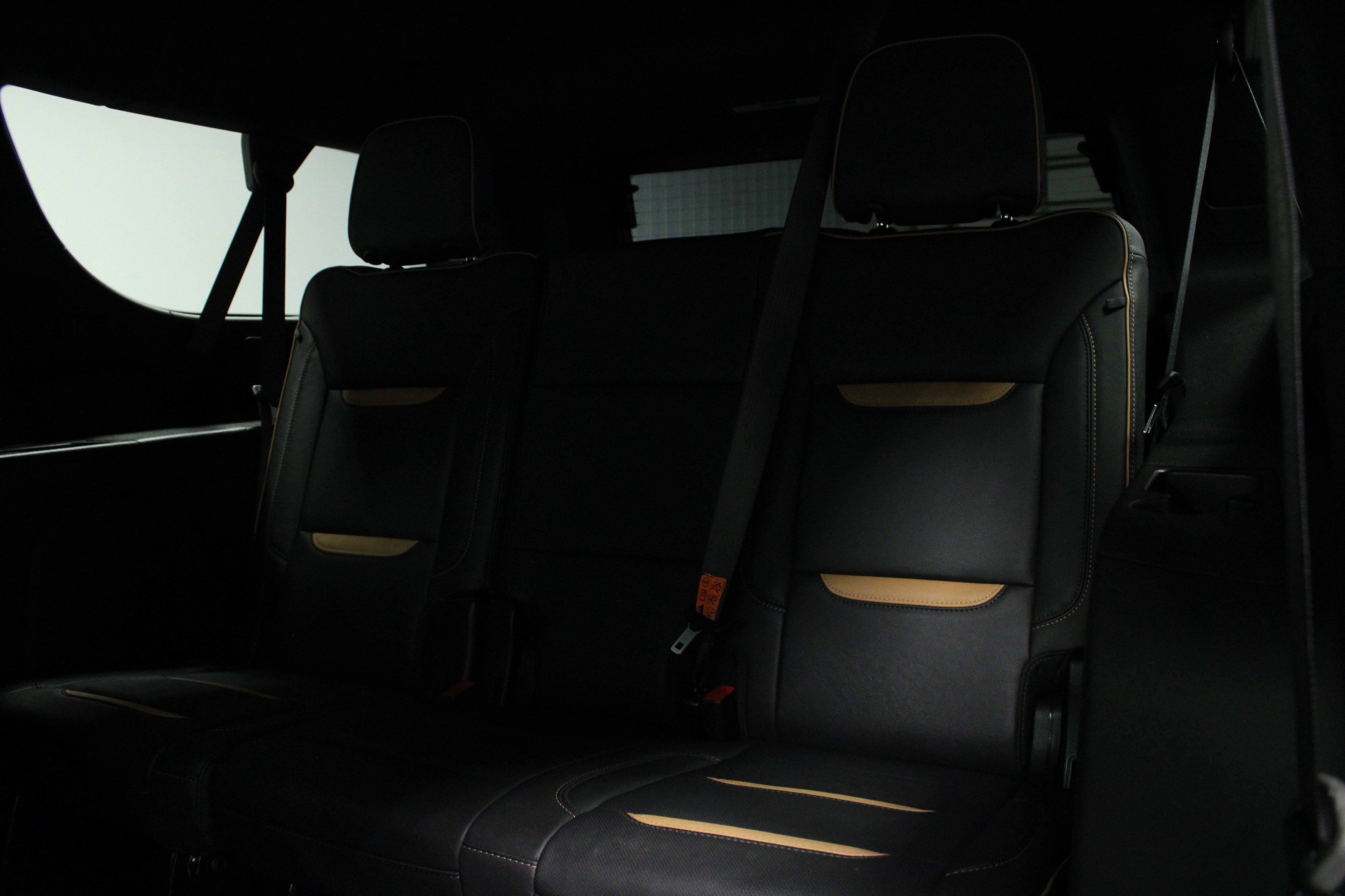 Used 2024 Titanium Rush Metallic GMC AT4 image 14