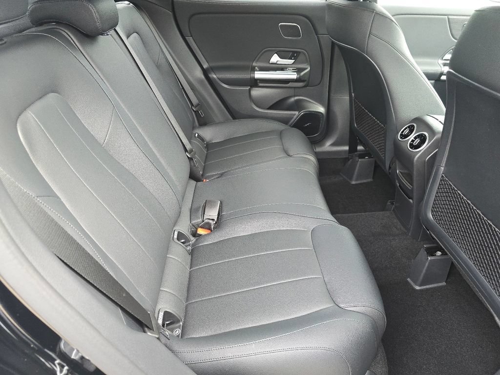 New 2026 Night Black Mercedes-Benz GLA 250 image 58
