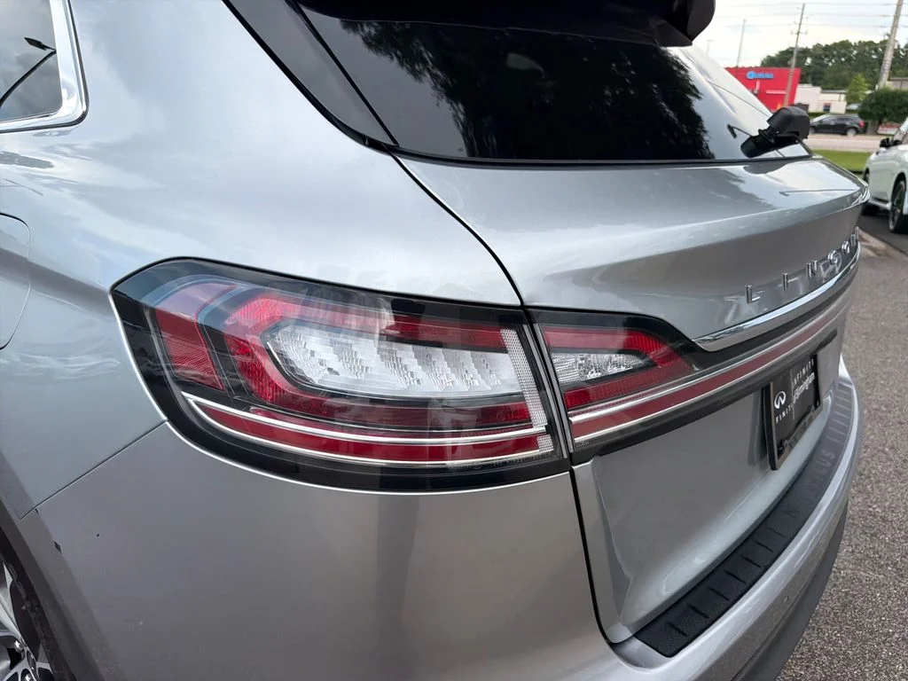 Used 2023 Radiance Metallic Lincoln Reserve image 28