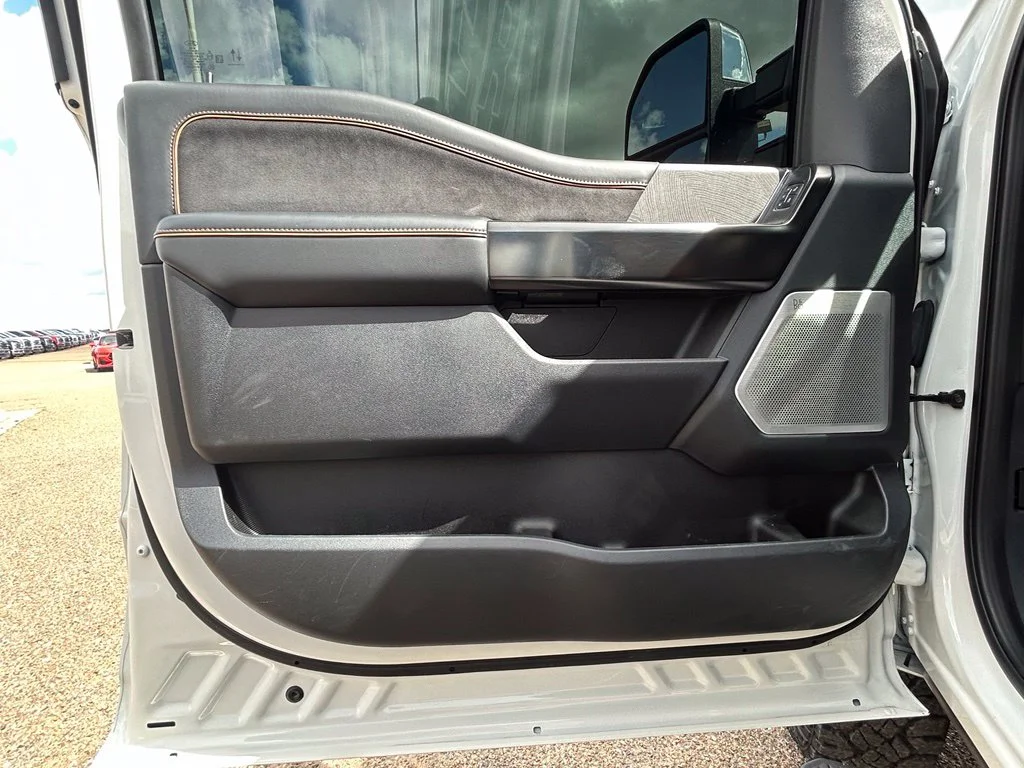Used 2024 White Ford Platinum image 10