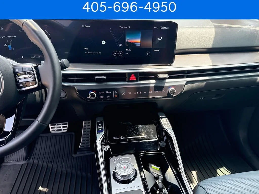 Pre-Owned 2025 Kia Sorento Hybrid SX Prestige