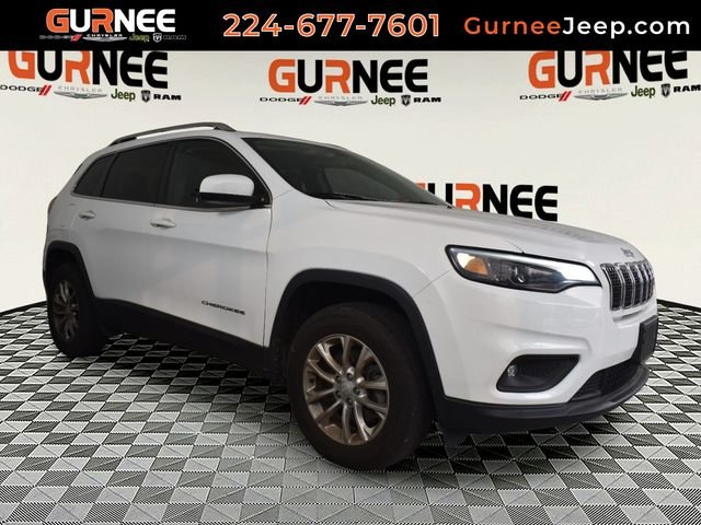 Used 2019 White Jeep Latitude image 1