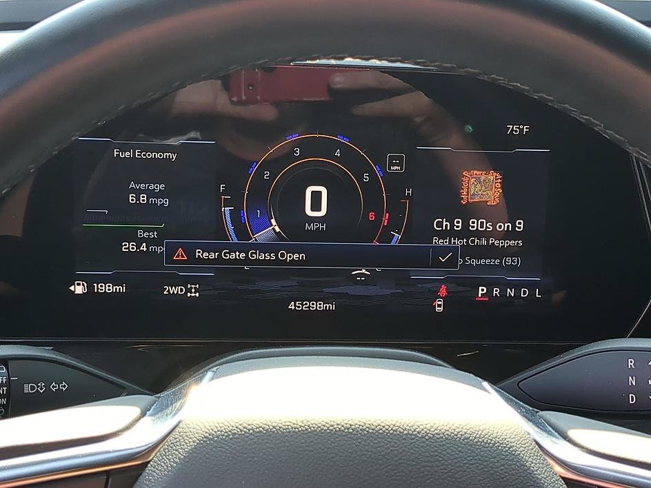 Used 2025 Dark Ash Metallic Chevrolet Premier image 19