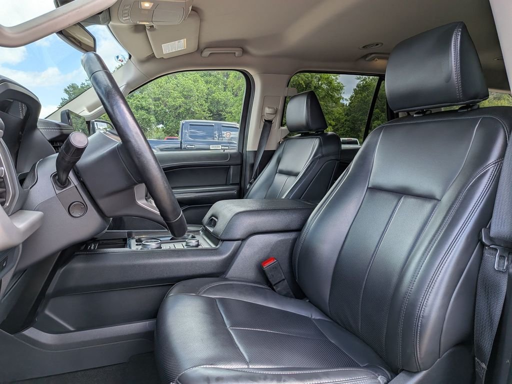 Used 2024 Black Ford XLT image 32