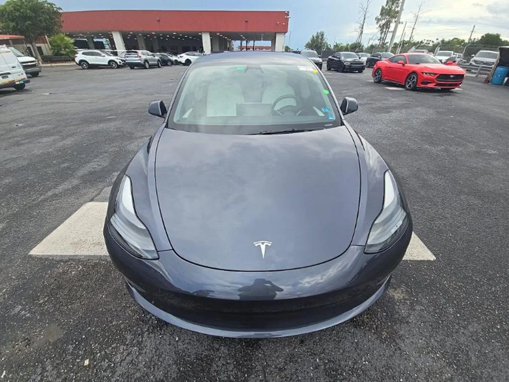 Used 2023 White Tesla Base image 2