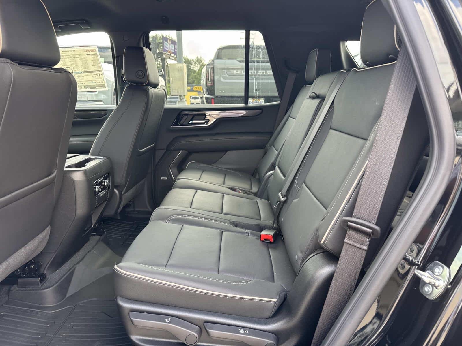 2026 GMC Yukon Elevation - Photo 9