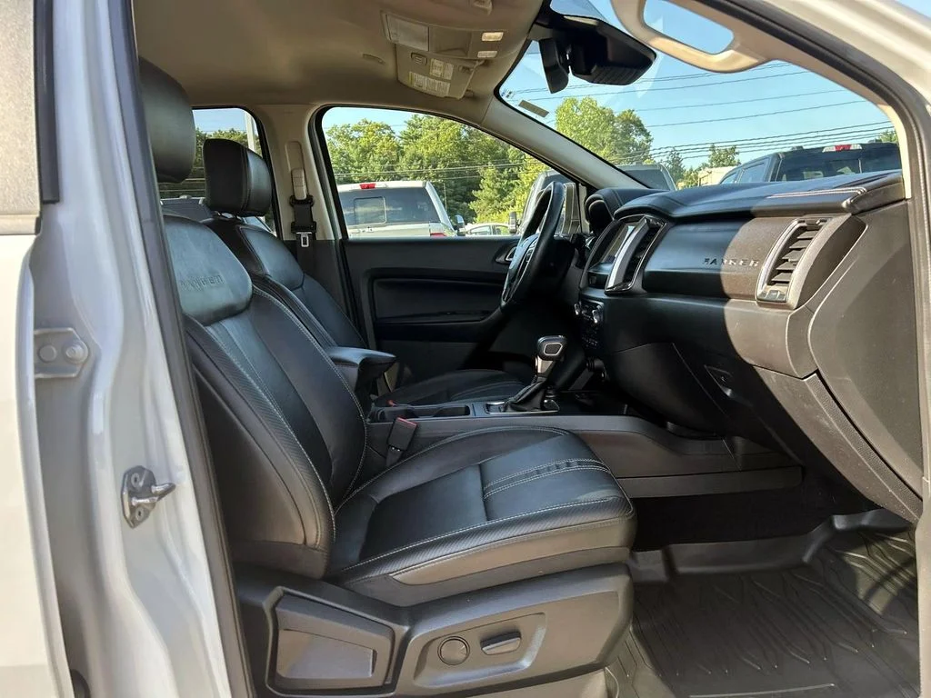 Used 2022 White Ford Lariat image 17