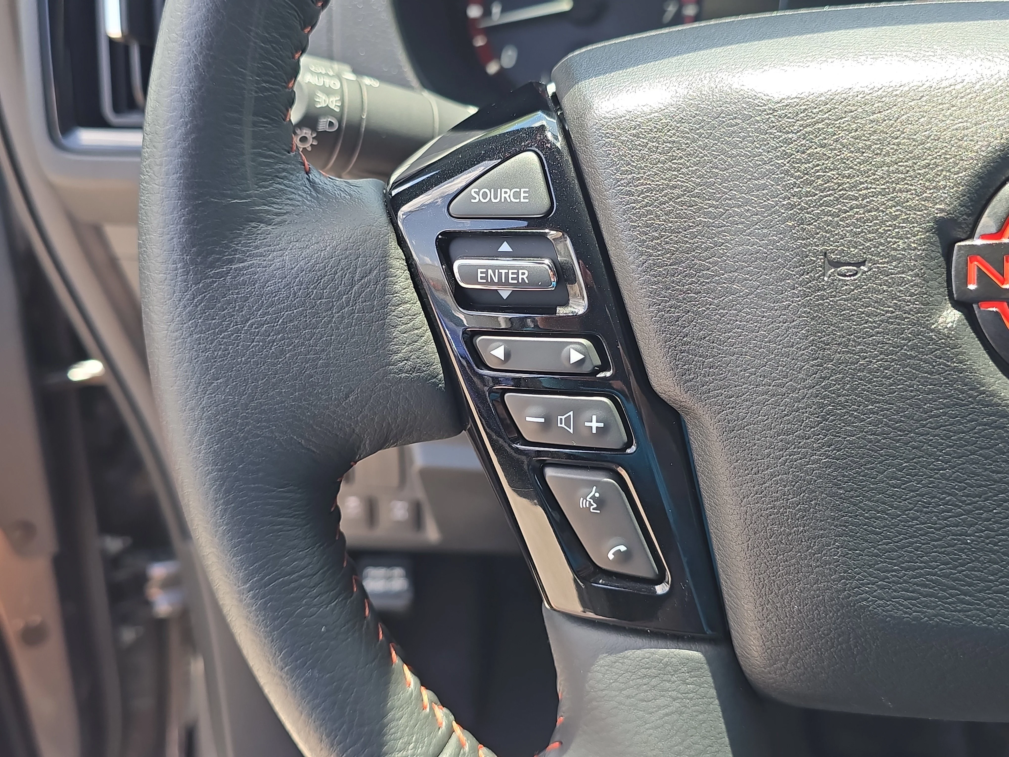 Certified Used 2026 Gun Metallic Nissan PRO-4X image 32