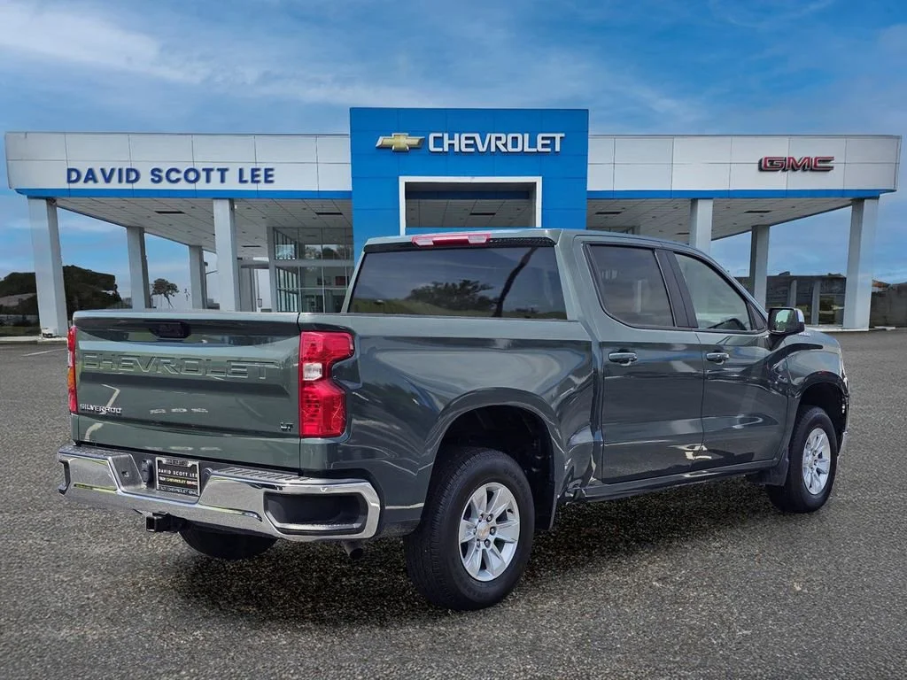 Used 2025 Cypress Gray Chevrolet LT image 8