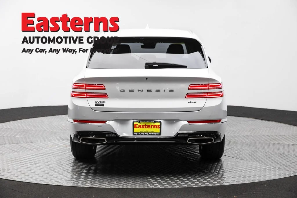 Used 2024 White Genesis 2.5T image 6