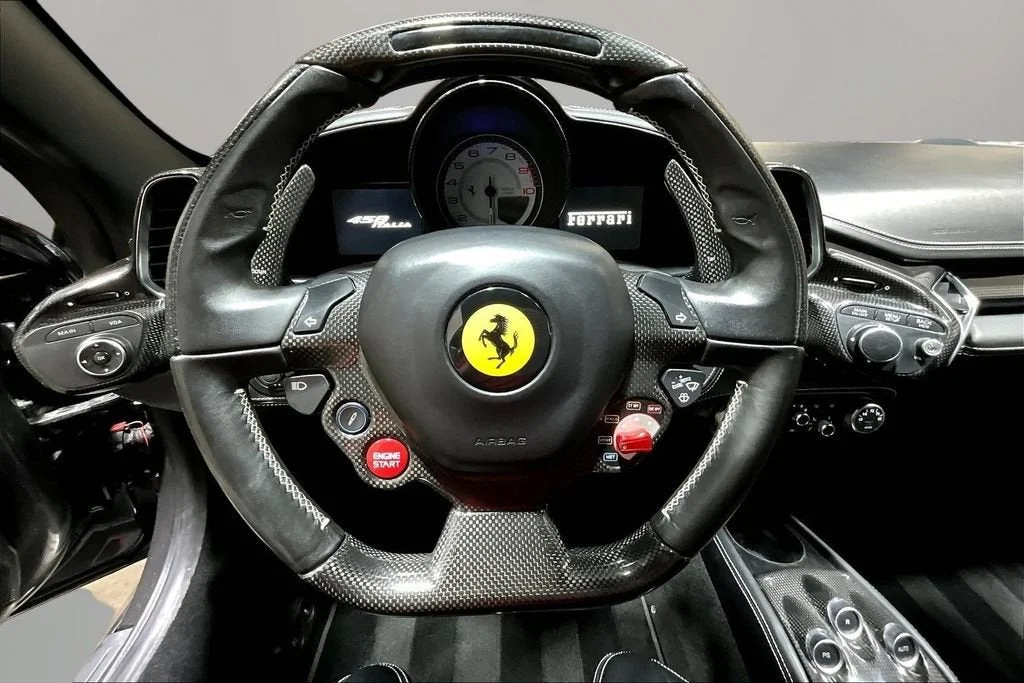 Used 2015 Grigio Silverstone Ferrari  image 9