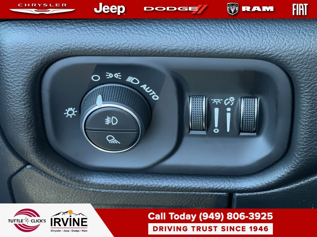 New 2027 Molten Red Pearl-Coat Exterior Paint RAM Laramie image 29