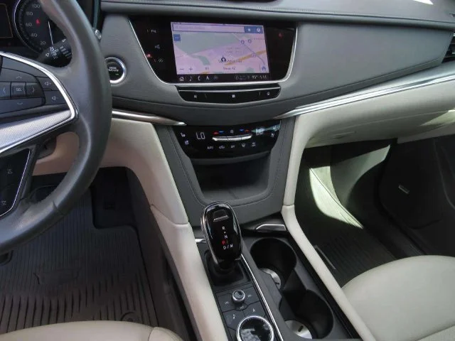 Used 2021 Garnet Cadillac Premium Luxury image 19