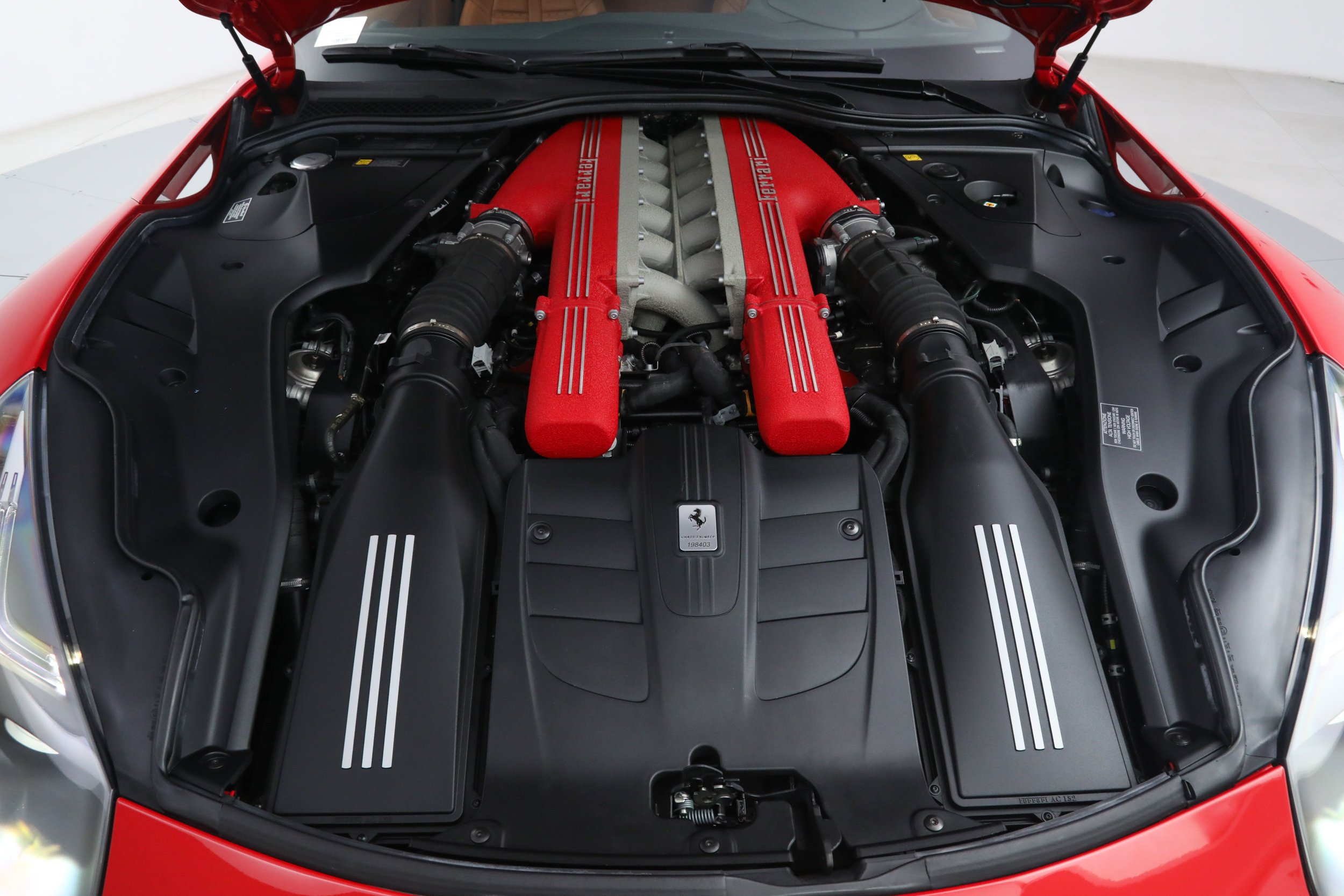 Used 2014 Red Ferrari  image 29