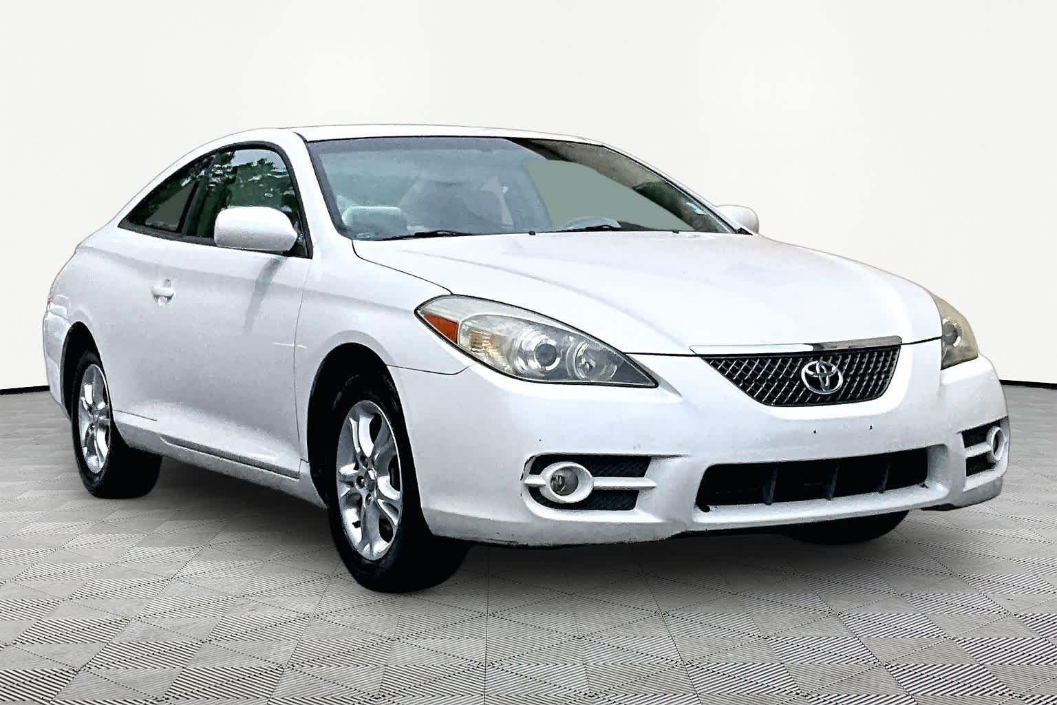 Used 2007 Blizzard Pearl Toyota SE image 2