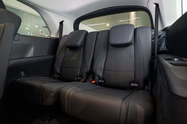 New 2026 Polar White Mercedes-Benz GLS 450 image 36