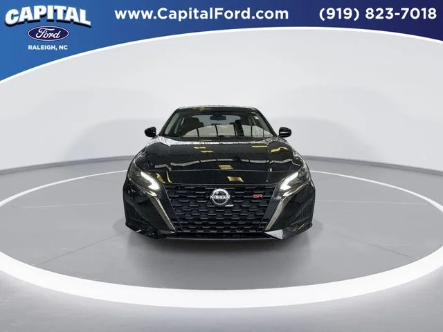 Used 2025 Black Nissan 2.5 SR image 3