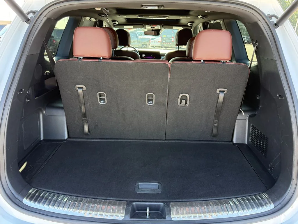 Used 2024 White Kia SX image 21
